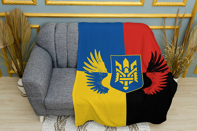 Герб-України-з-крилами