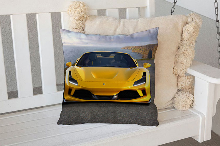Декоративна подушка «Ferrari»