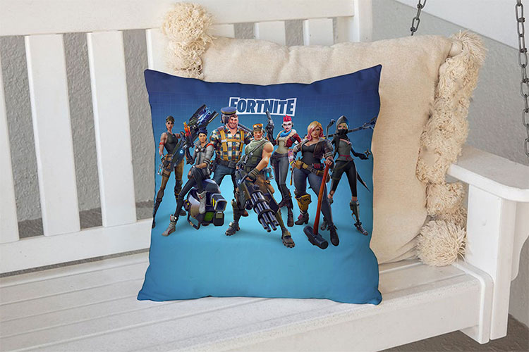 Декоративна подушка «Fortnite. Command»
