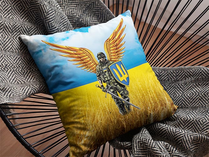 podushka-voin-svitla1