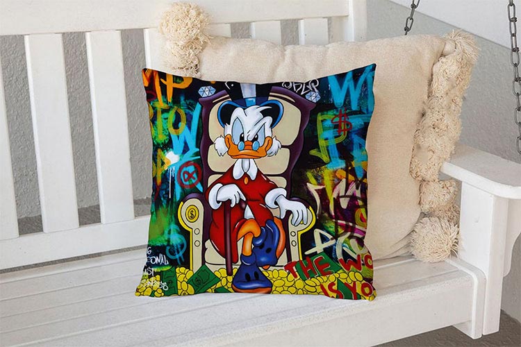 Декоративна подушка «Дональд Дак»