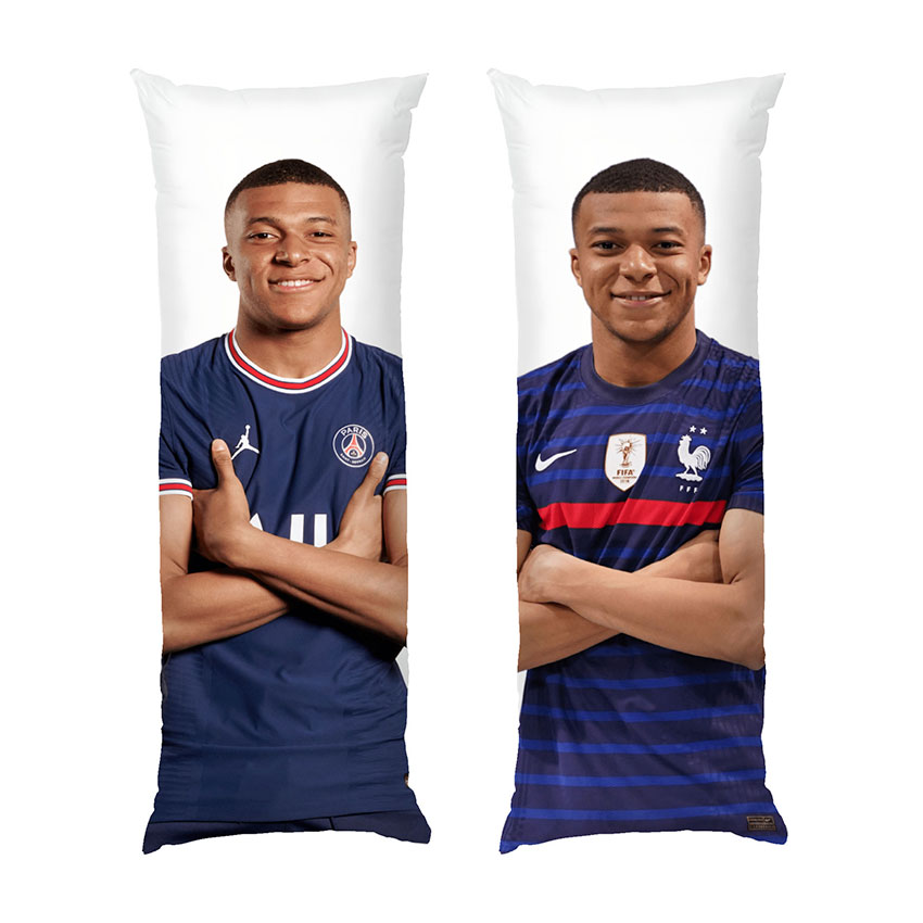 Кіліан Мбаппе у спортивній формі. Kylian Mbappe Lottin in sportswear