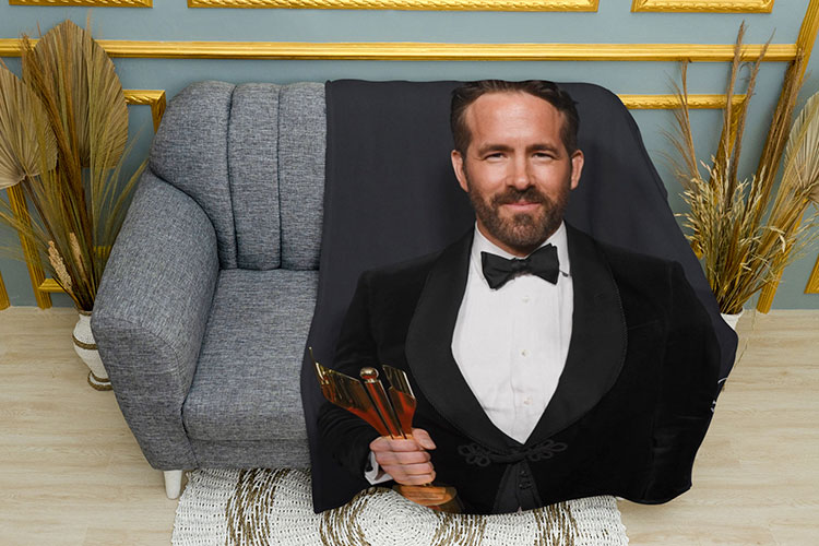 Плед «Райан з нагородою. Американський актор. Ryan with a reward. American actor»