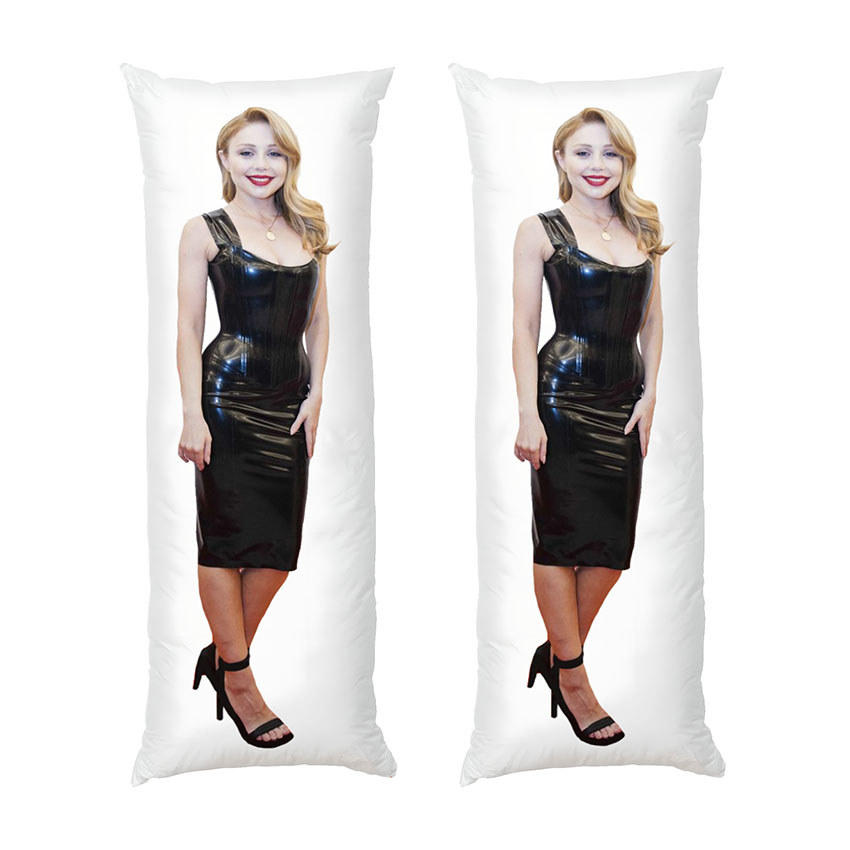 Тіна Кароль у чорній сукні. Tina Karol in a black dress